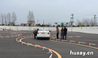 科目二上车准备顺序 科目二上车准备顺序是先放手刹吗?