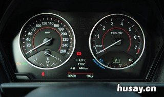 汽车上仪表盘上出现【i】是什么原因