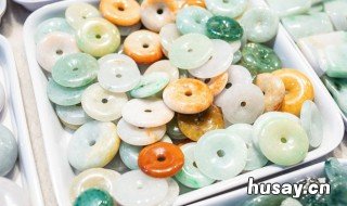 翡翠的豆子和叶子什么寓意 翡翠豆子叫什么