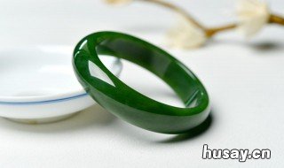 翡翠处理手镯能要吗 处理的翡翠手镯能带吗?