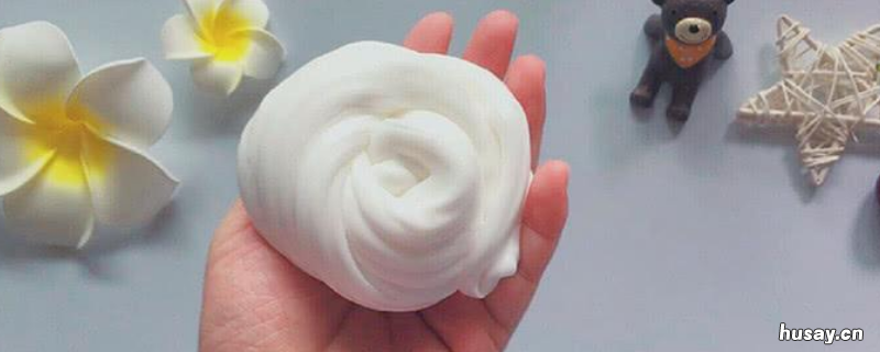 起泡胶弄衣服上怎样可以清除干净 起泡胶弄衣服上怎么消除