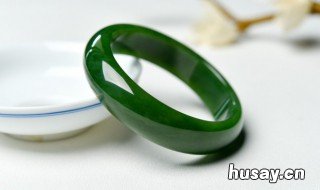 缅甸的翡翠玉是不很便宜 缅甸玉就是翡翠吗