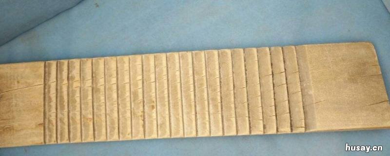 搓衣板是什么意思 男生有搓衣板是什么意思