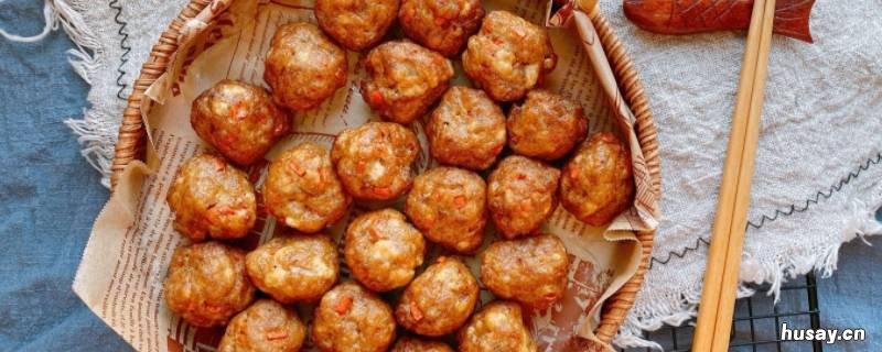 炸丸子放豆腐起啥作用 炸丸子放豆腐起啥作用呢