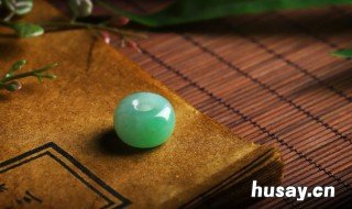 翡翠有内裂 翡翠有内裂缝还能戴吗攻效