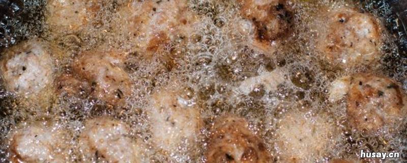 炸肉起泡沫怎么办 炸肉时候出了很多泡沫怎么办