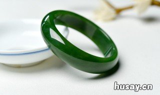 翡翠貔貅吊坠多少钱 翡翠貔貅吊坠一般什么价位