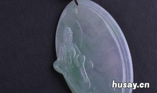 白底青翡翠的大致价格 白底青翡翠什么价格