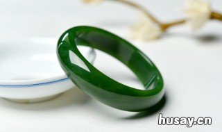 满绿翡翠挂件价格 满绿翡翠挂件价格多少