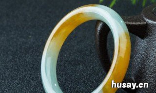 发灰的翡翠手镯 翡翠手镯发灰是不是比较劣质的