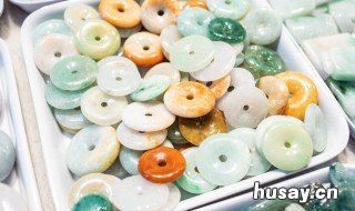 云南翡翠能买吗 云南旅游翡翠能买吗