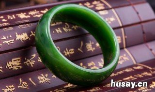 翡翠可以用火烧吗 翡翠可以用火烧吗?