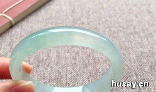 翡翠怕摔吗 翡翠容易摔破吗