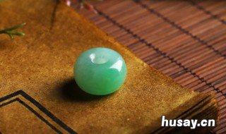 翡翠的鉴定 翡翠的鉴定方法及技巧