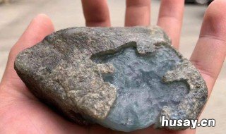 莫西沙翡翠原石 莫西沙翡翠原石各种皮壳图片