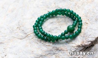 戴玉好还是翡翠好 戴玉好还是翡翠好?